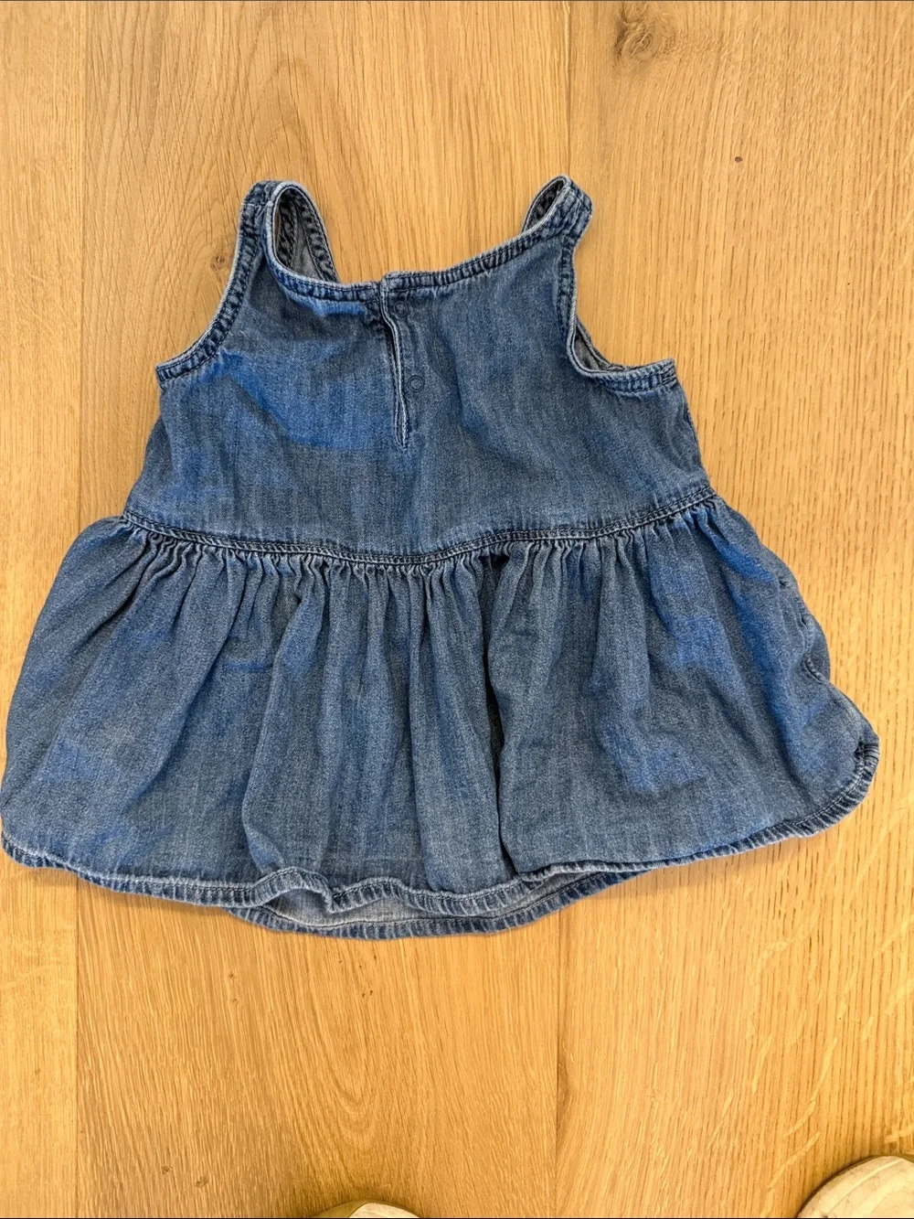 Baby GAP Denim Blue Girls' Sleeveless Ruffle Top size 4